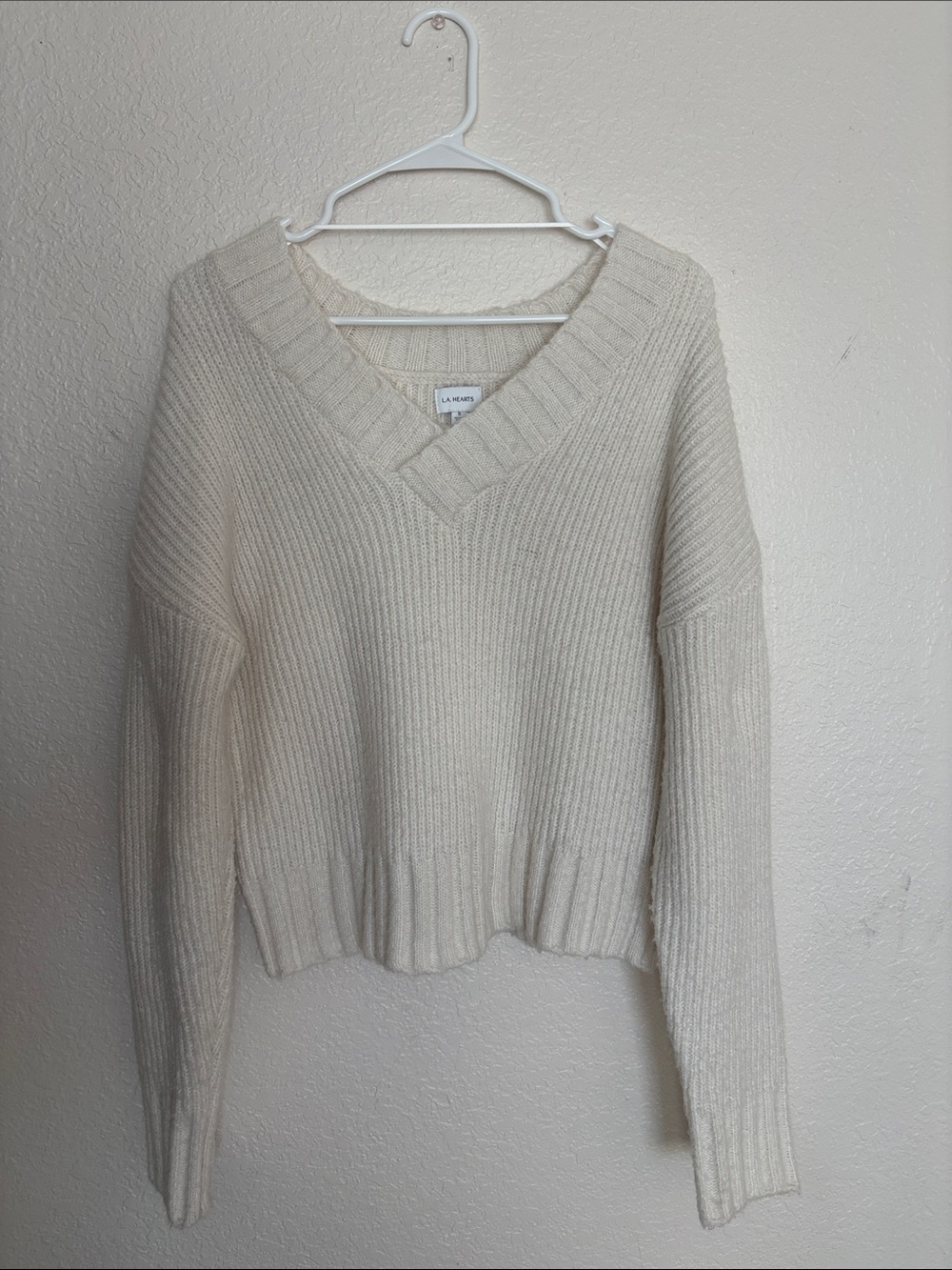 La Hearts Ivory Ribbed V-Neck Sweater